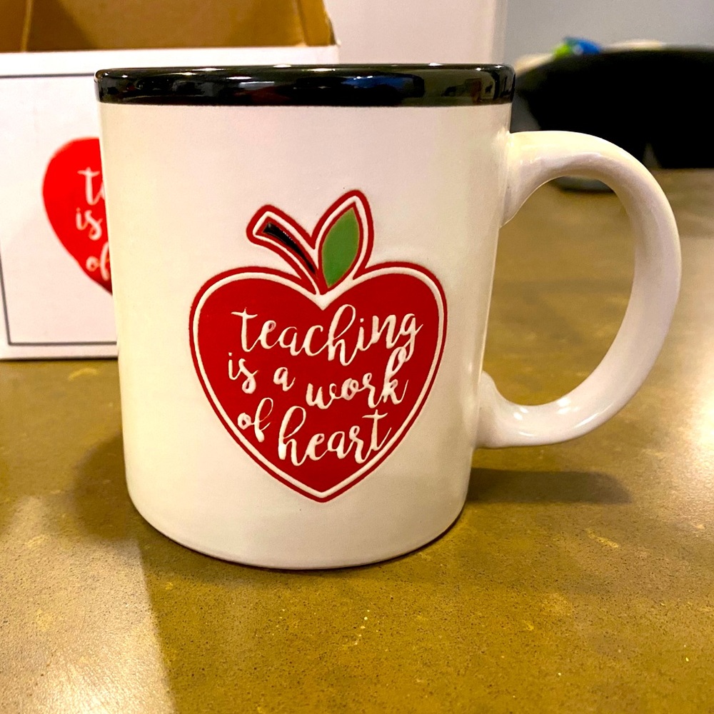💐”Teaching is a work of the heart” Mug NWT - Picture 1 of 10